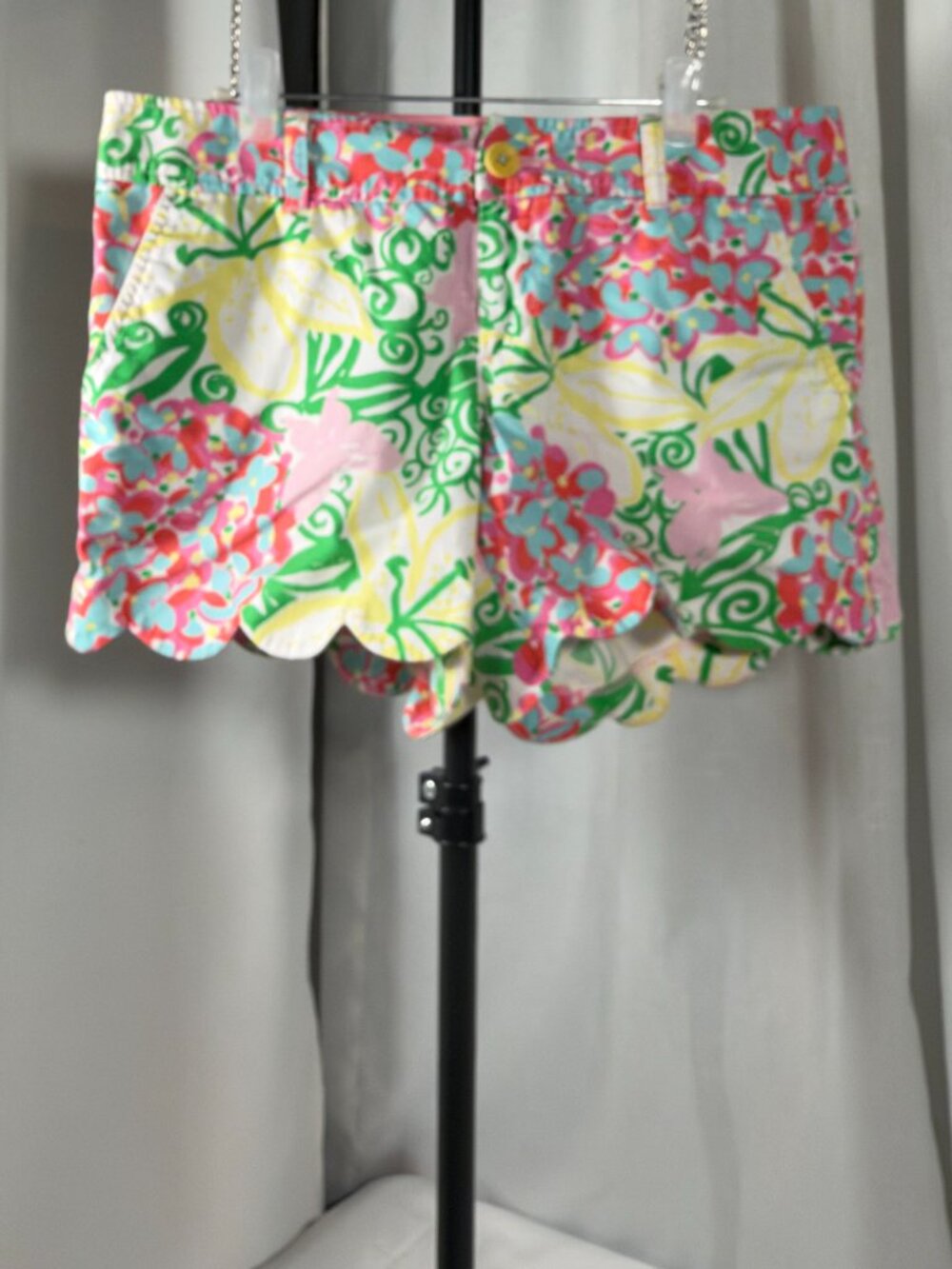 Lilly Pulitzer Buttercup Scalloped Shorts Mariposa Print Size 6